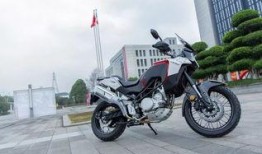 拉力摩托车爆料视频,揭秘惊险刺激的赛道对决